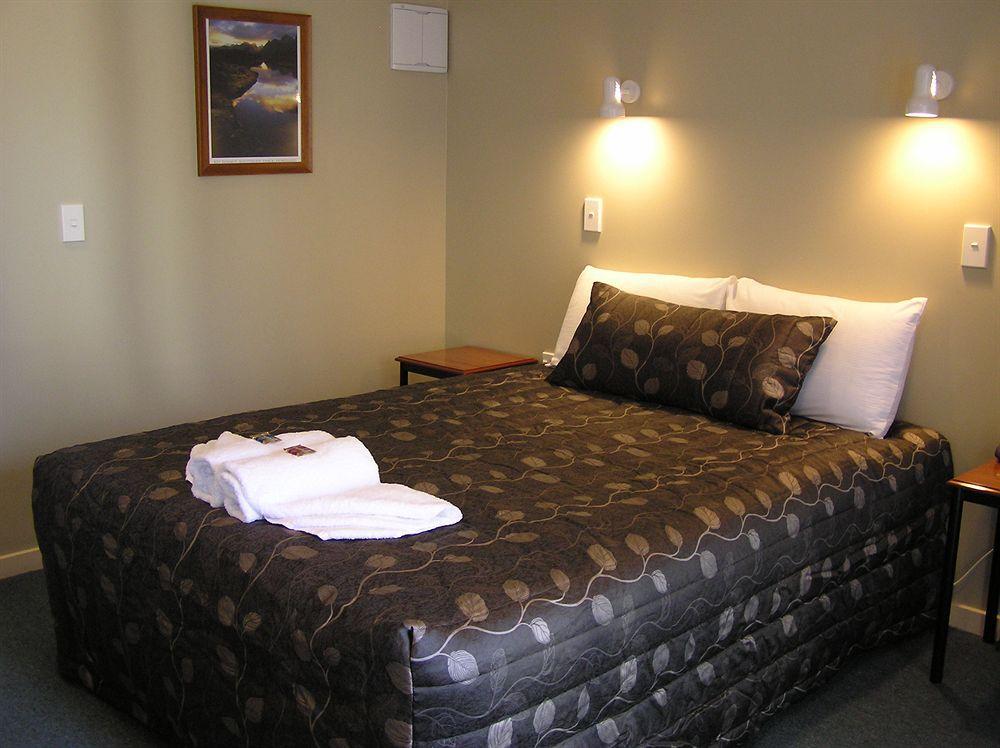 Bella Vista Motel Te Anau Εξωτερικό φωτογραφία