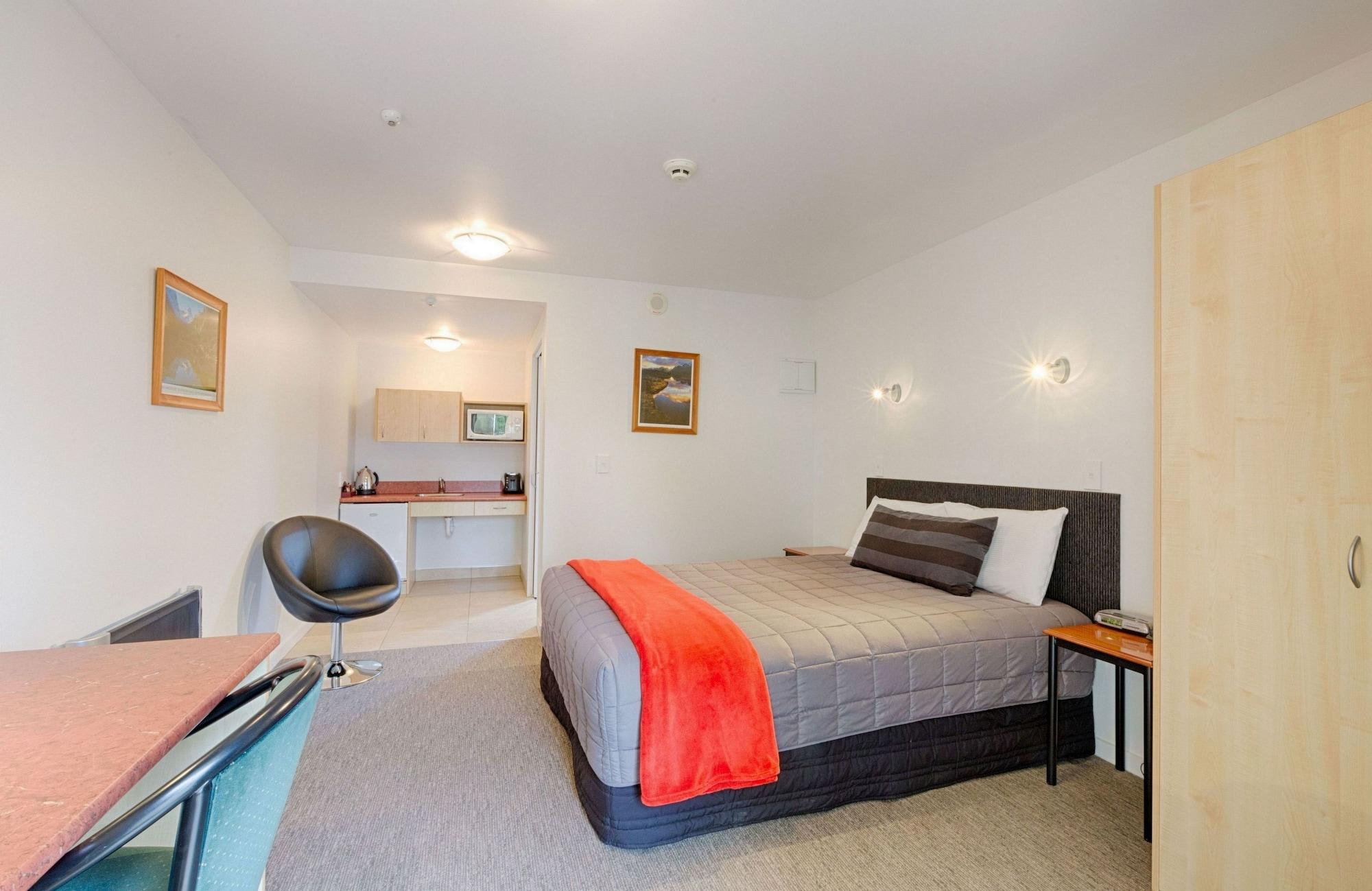 Bella Vista Motel Te Anau Εξωτερικό φωτογραφία