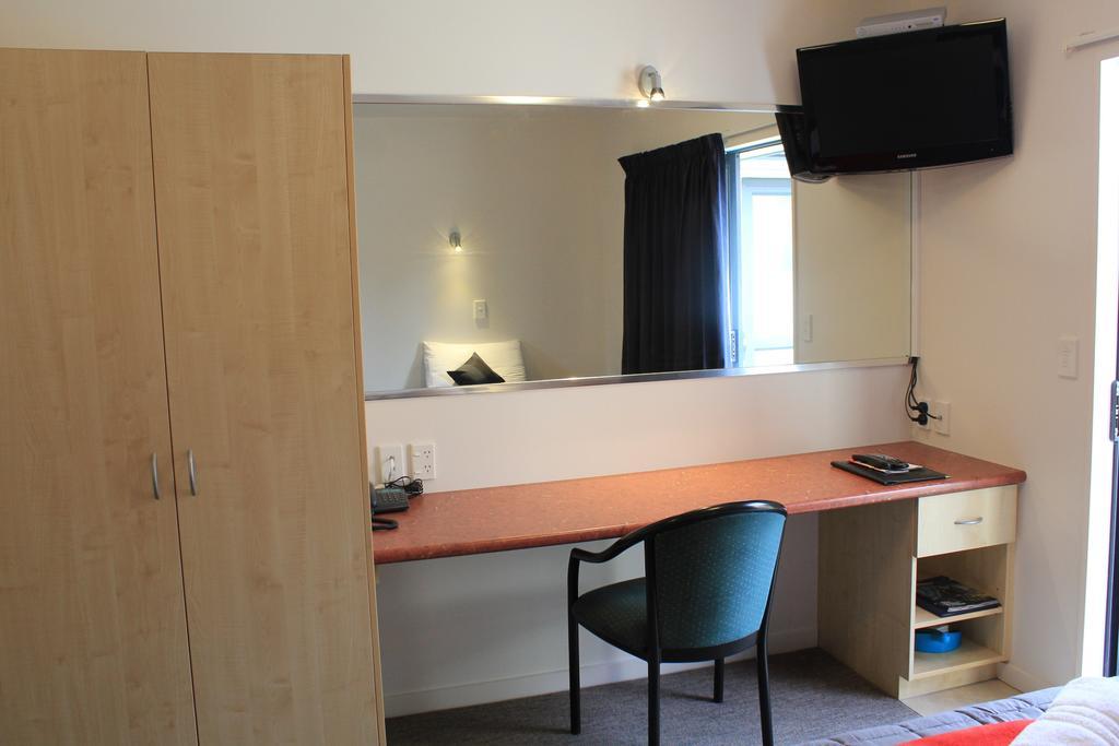 Bella Vista Motel Te Anau Εξωτερικό φωτογραφία