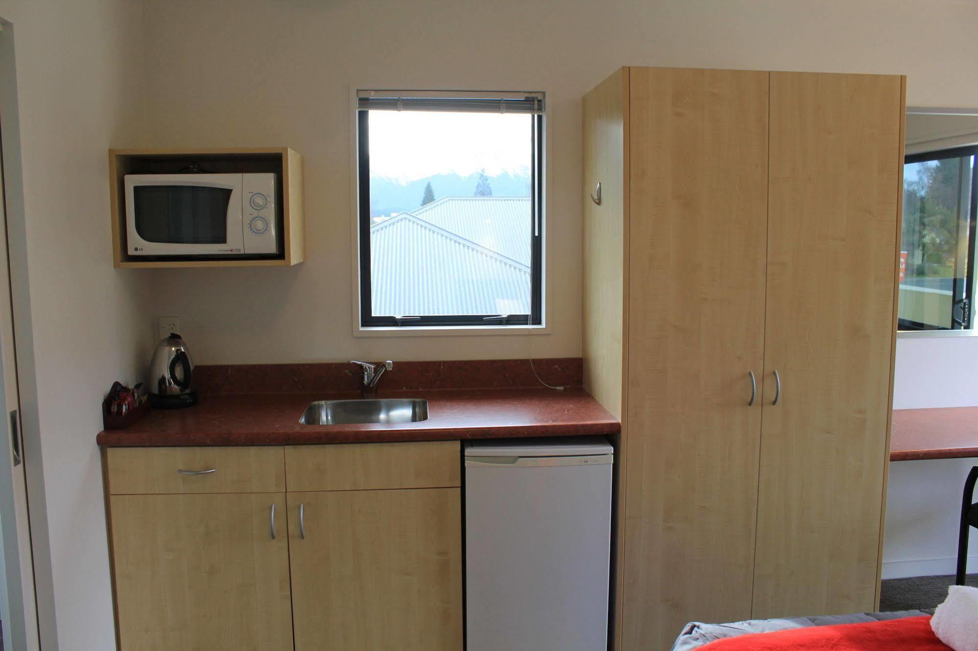 Bella Vista Motel Te Anau Εξωτερικό φωτογραφία
