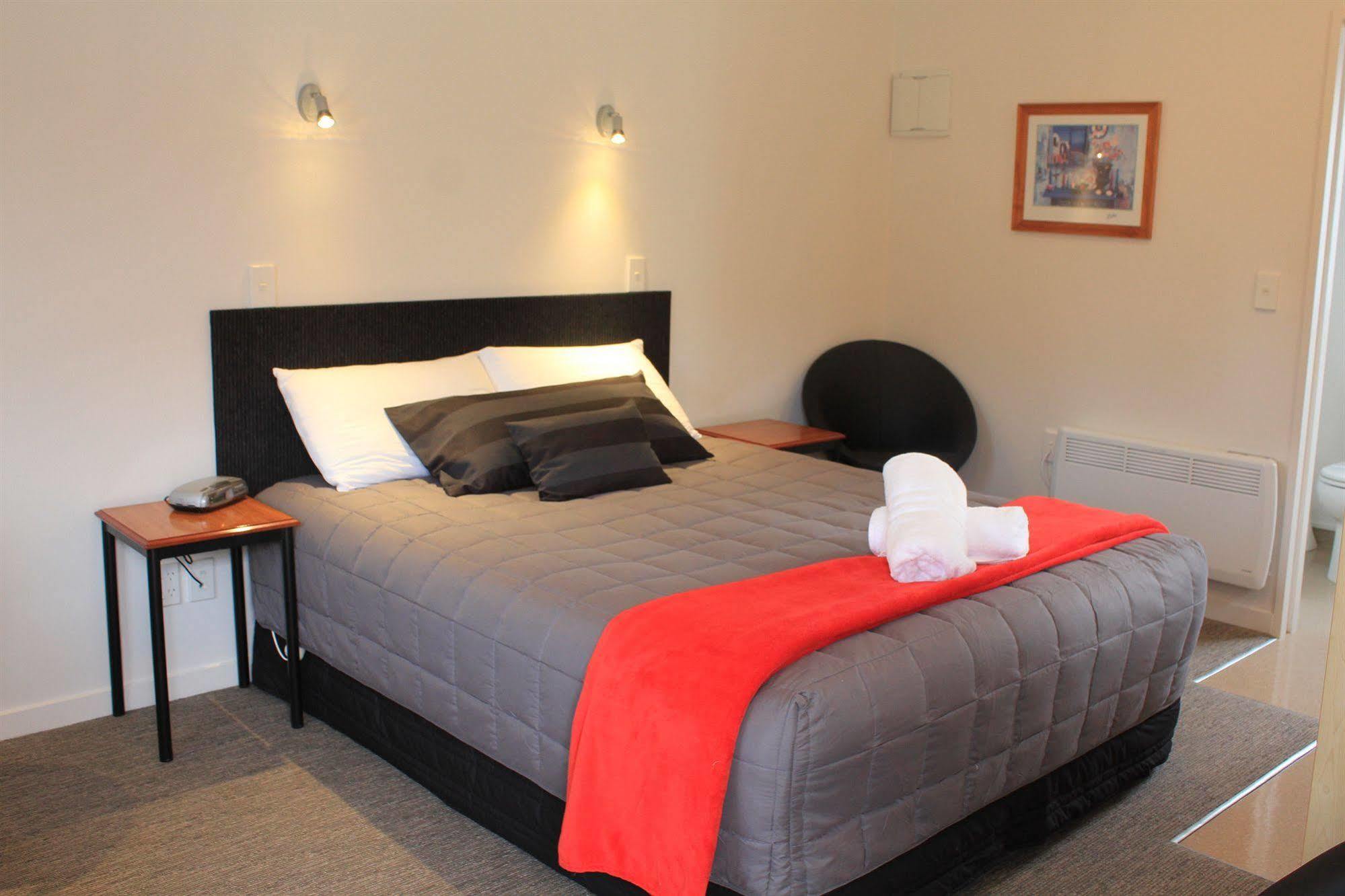 Bella Vista Motel Te Anau Εξωτερικό φωτογραφία